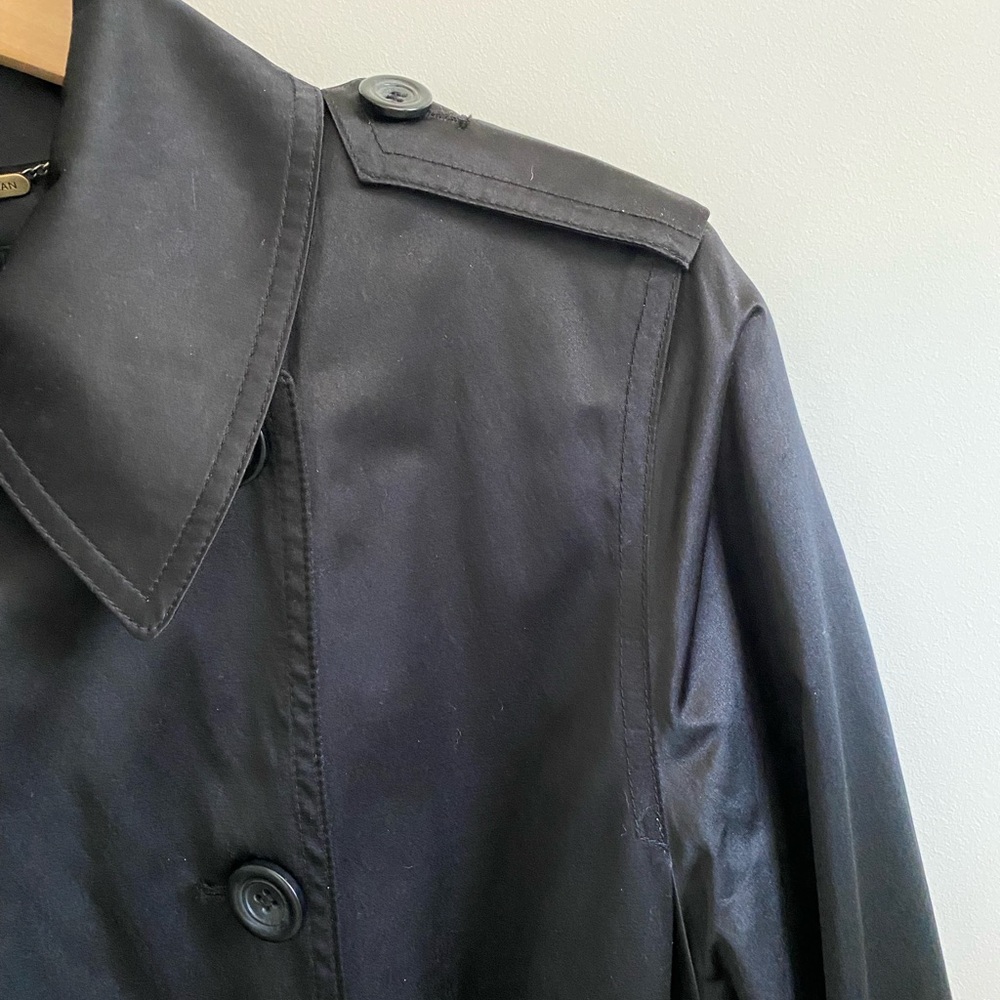 🎉🎉HP🎉🎉 Dana Buchman black all-season belted trench coat style size M - Picture 9 of 10